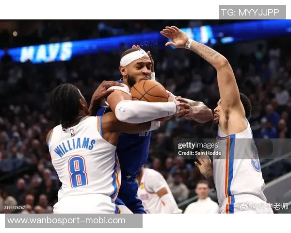 加福德19分钟高效表现5投4中贡献9分8篮板2盖帽展现实力